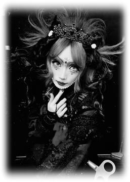 antes de seguir eu sou yumeshipper, às vezes não posto nada por dias, sou ateu &amp; não ligo pra pronomes não siga (se) homofóbico, transfóbico e etc, apoia IA, -14 anos e +20 anos, anti de algum fandom meu, sh e qualquer sub